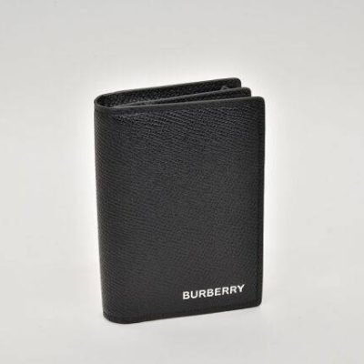 Burberry Grainy Leather Folding Card Case