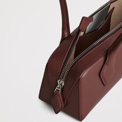 Alaïa Small Leather Le Teckel Shoulder Bag - Image 3