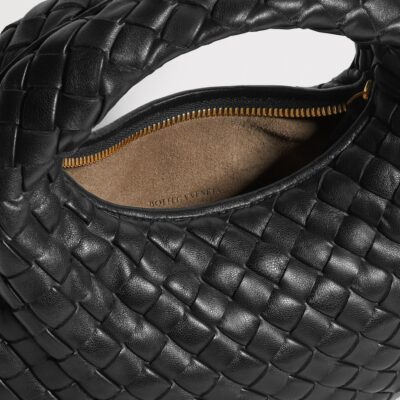 Bottega Veneta Baby Leather Veneta Shoulder Bag - Image 5