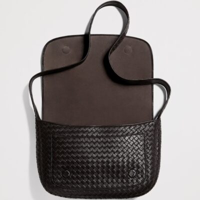 Bottega Veneta Large Lambskin Veneto Messenger Bag - Image 3