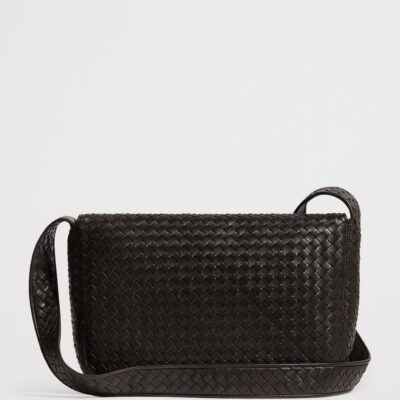 Bottega Veneta Large Lambskin Veneto Messenger Bag - Image 5