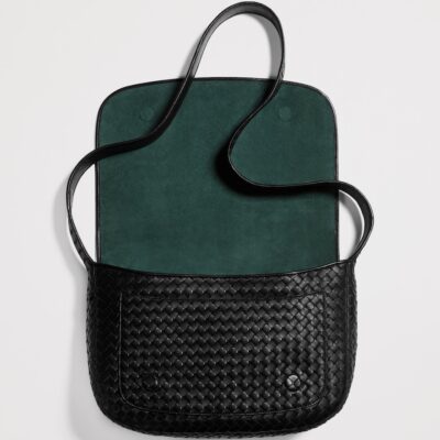 Bottega Veneta Large Leather Veneto Messenger Bag - Image 3
