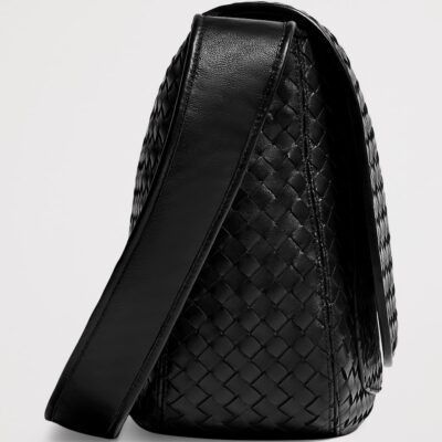 Bottega Veneta Large Leather Veneto Messenger Bag - Image 4