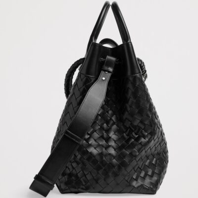Bottega Veneta Leather Andiamo Voyager Cross-Body Bag - Image 3