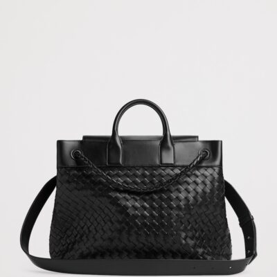Bottega Veneta Leather Andiamo Voyager Cross-Body Bag - Image 4