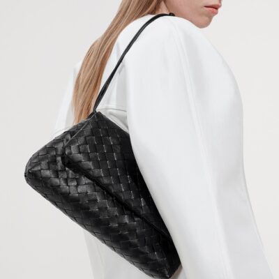 Bottega Veneta Leather Giorno Shoulder Bag - Image 3