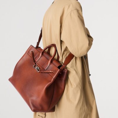 Bottega Veneta Small Leather Andiamo Voyager Holdall - Image 2