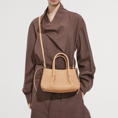 Bottega Veneta Small Leather Intrecciato Pinacoteca Tote Bag - Image 2