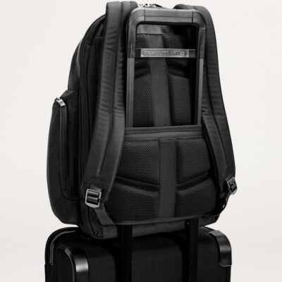 Briggs & Riley Large Cargo Backpack - Image 5