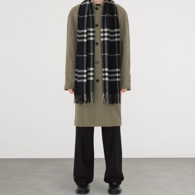 Burberry Cashmere Wide Check Scarf - Image 5