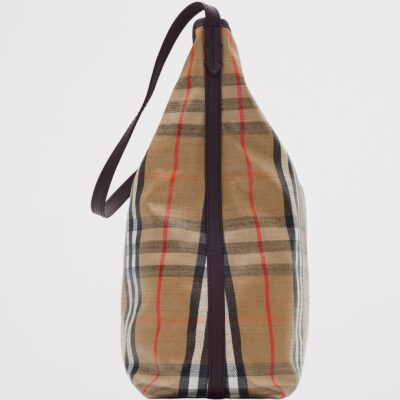 Burberry Highlands Shoulder Bag - Image 4