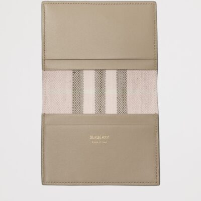 Burberry Leather Bloomsbury Card Holder - Image 3