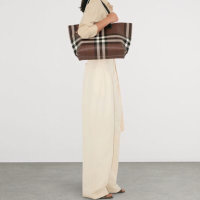 Burberry Medium Check Tote Bag - Image 3