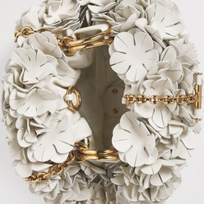 Chloé Lambskin Plissé Shoulder Bag - Image 3