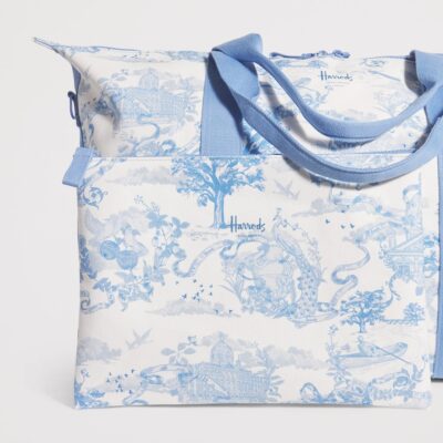 Harrods Toile Overnight Packable Bag and Pouch Set - Image 3