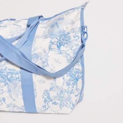 Harrods Toile Overnight Packable Bag and Pouch Set - Image 4