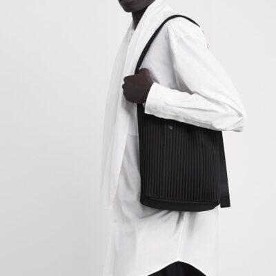 Homme Plissé Issey Miyake Pleated Utility Shoulder Bag - Image 2
