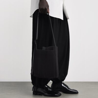 Homme Plissé Issey Miyake Pleated Utility Shoulder Bag - Image 5
