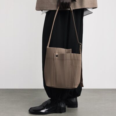 Homme Plissé Issey Miyake Pleated Utility Shoulder Bag - Image 5