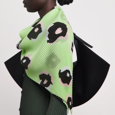 Issey Miyake Floral Verve Pleats Stole - Image 2