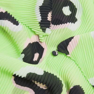 Issey Miyake Floral Verve Pleats Stole - Image 4