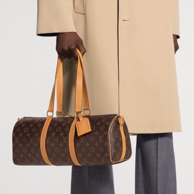 LOUIS VUITTON Leather Monogram Needle Bag - Image 4